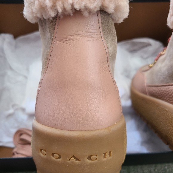 COACH Tyler Fold over Shearling Boots NIB - Picture 5 of 7